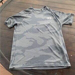 Under Armour Men’s t-shirt